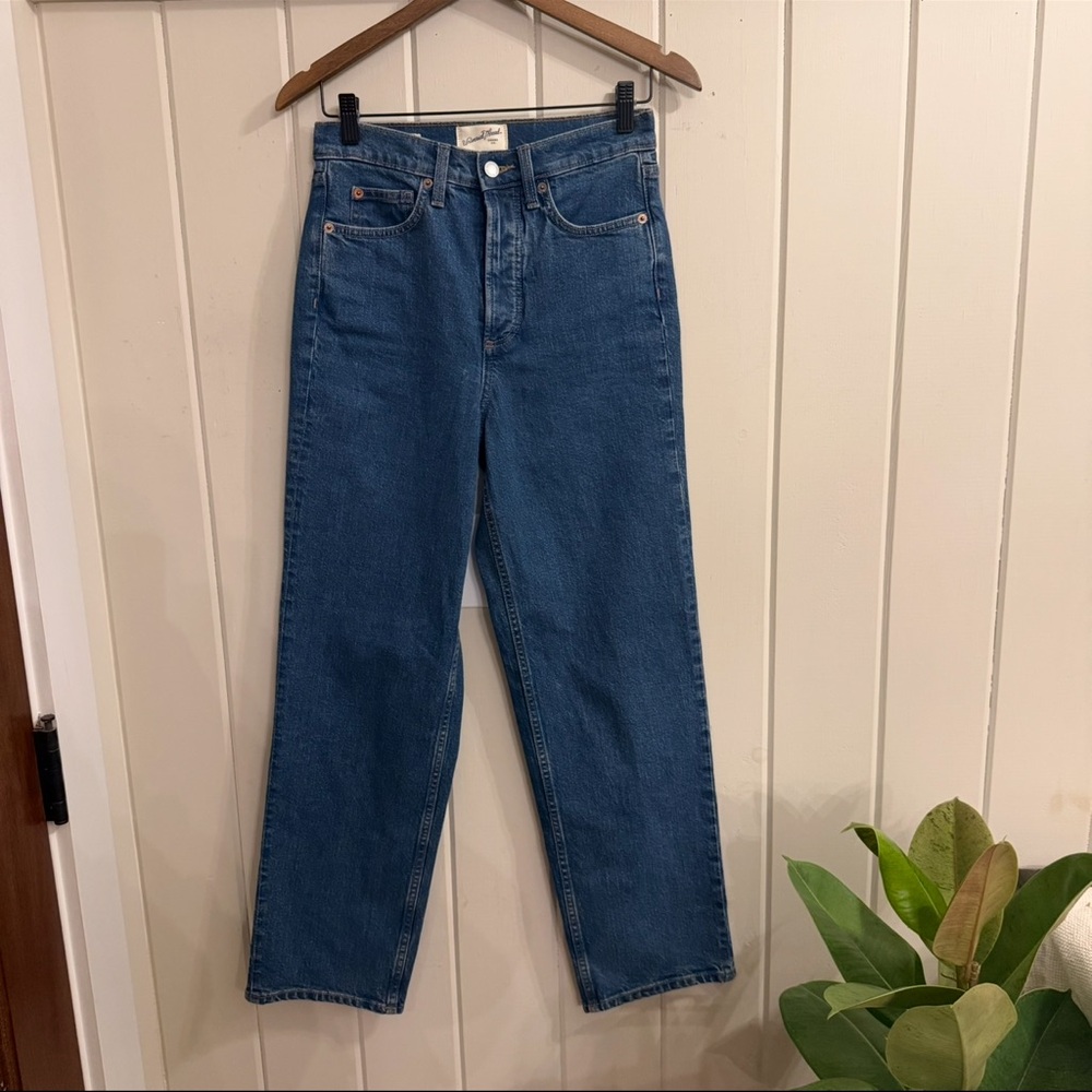 Universal Thread Blue High Waisted Straight Leg Jeans, 80’s Fit, Size 4